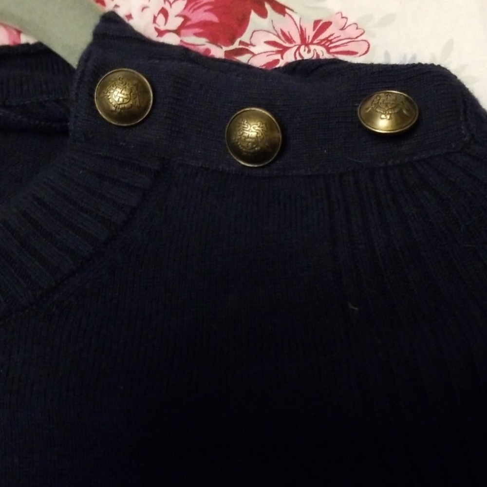 Xs Abercrombie and Fitch sweater - Picture 3 of 3